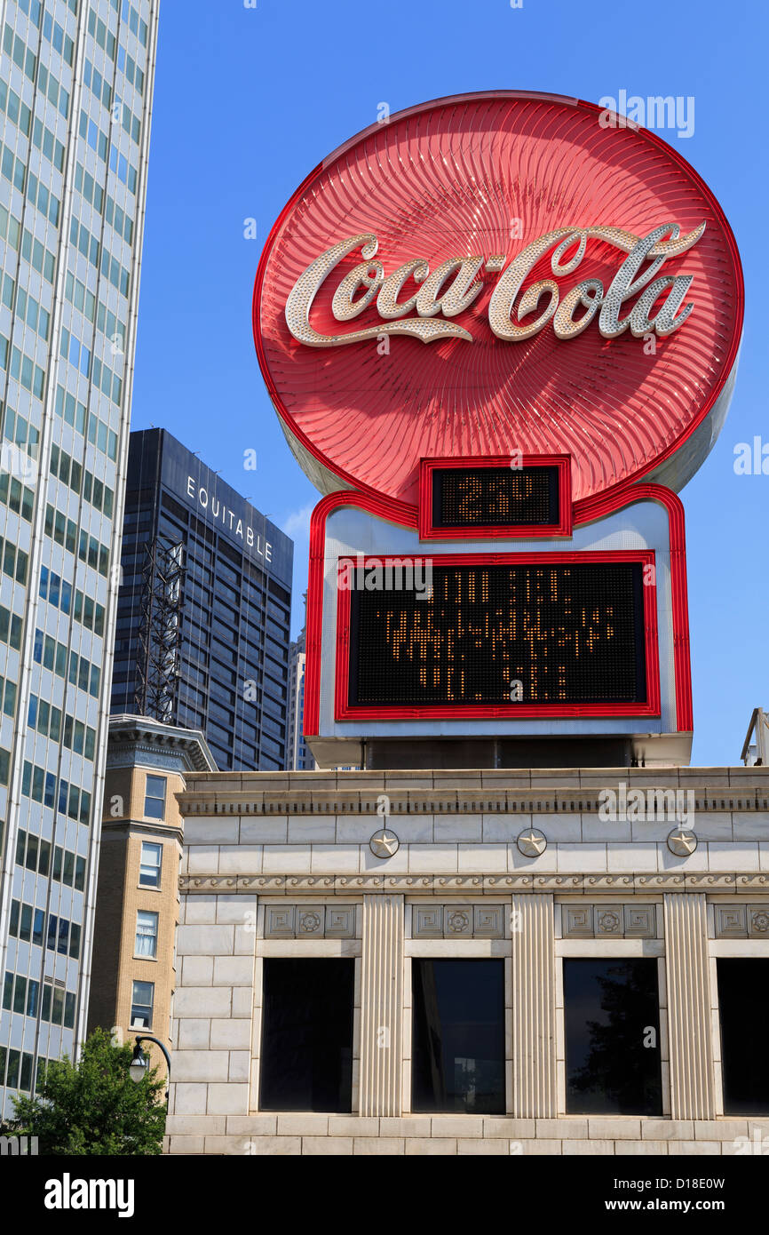 Coca - Cola Schild an Peachtree Street, Atlanta, Georgia, USA Stockfoto