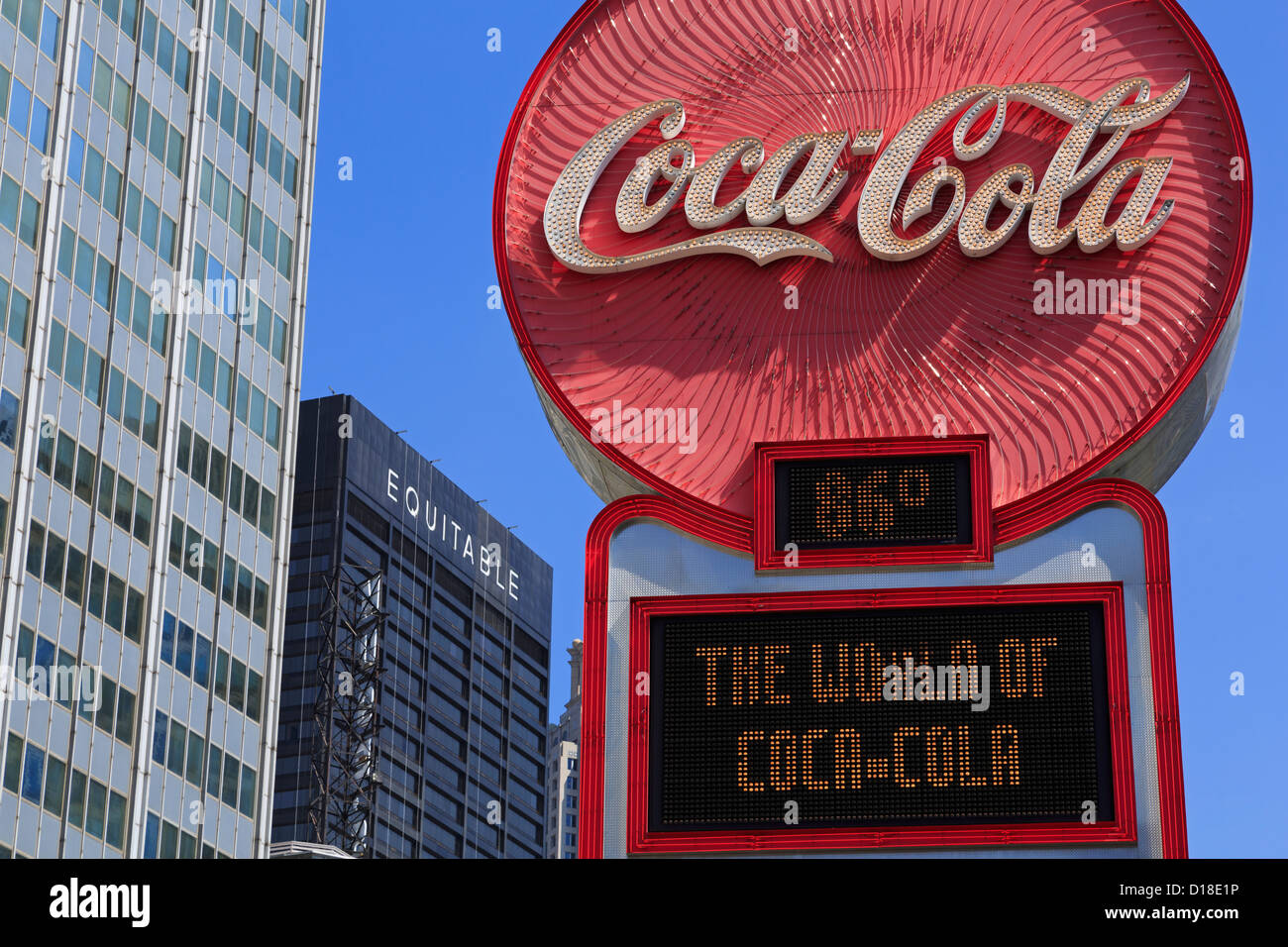 Coca - Cola Schild an Peachtree Street, Atlanta, Georgia, USA Stockfoto
