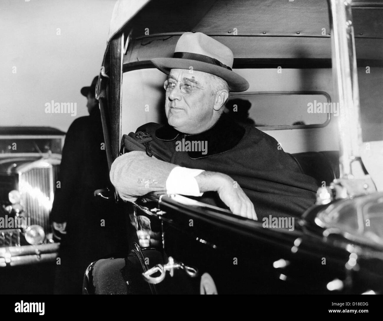 Präsident Franklin d. Roosevelt, Fahrt in einem Auto. März 1936. (CSU ALPHA 139) CSU-Archiv/Everett Collection Stockfoto