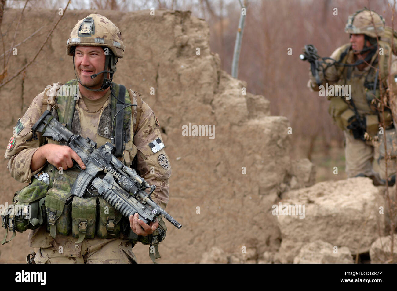 Kanadische Streitkräfte Master CPL. Dan King während einer abgesessene Patrouille 5. Februar 2010 in Terot Kulach, Afghanistan. Stockfoto