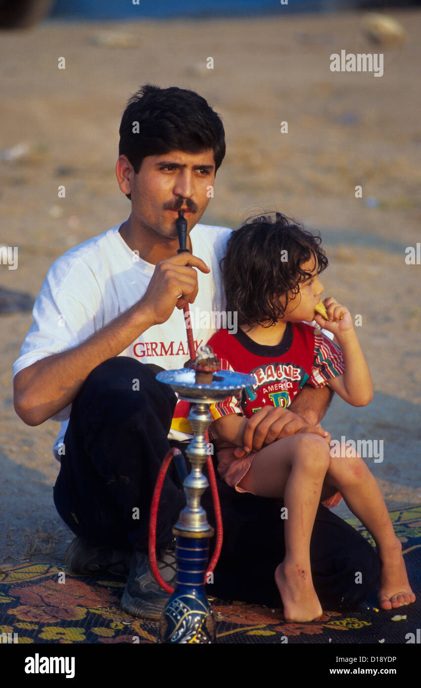 Mann mit Wasserpfeife. Latakia. Syrien Stockfoto