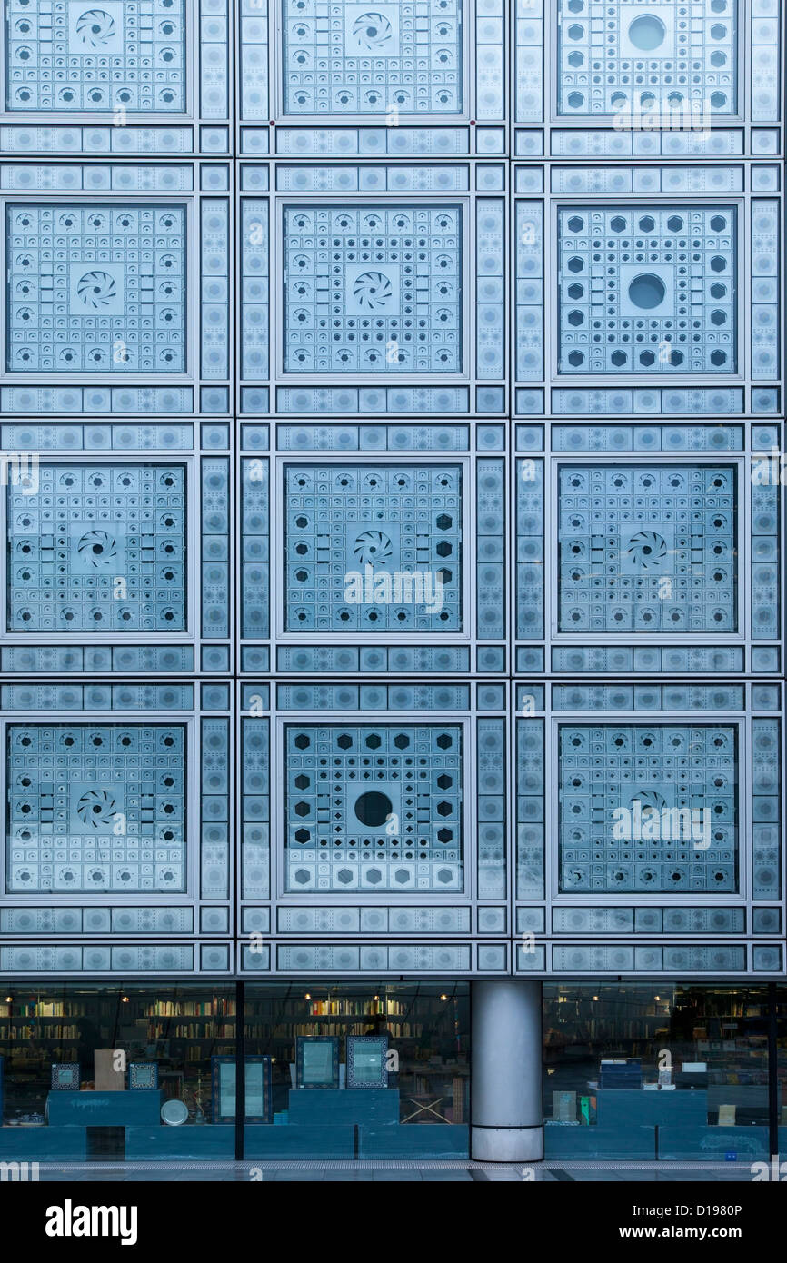 Foto Zelle Fenstervorhänge am Institut du Monde Arabe - Institut du Monde Arabe, Paris Frankreich Stockfoto