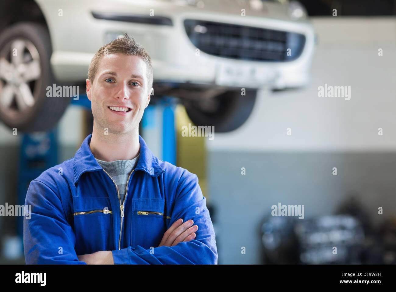 Überzeugt junge Mechaniker Stockfoto