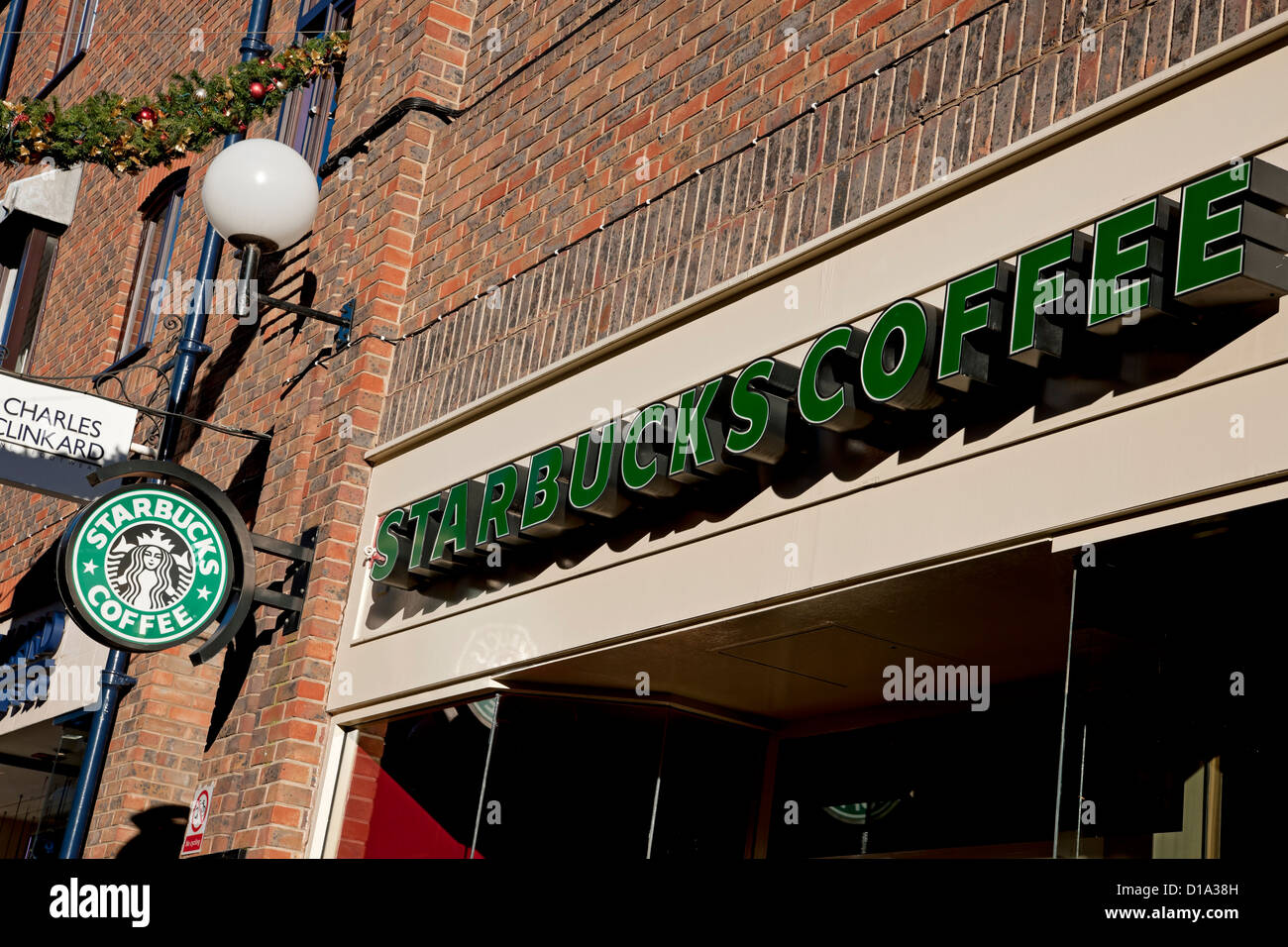 Nahaufnahme des Starbucks-Café-Schilds York North Yorkshire England UK Vereinigtes Königreich GB Großbritannien Stockfoto