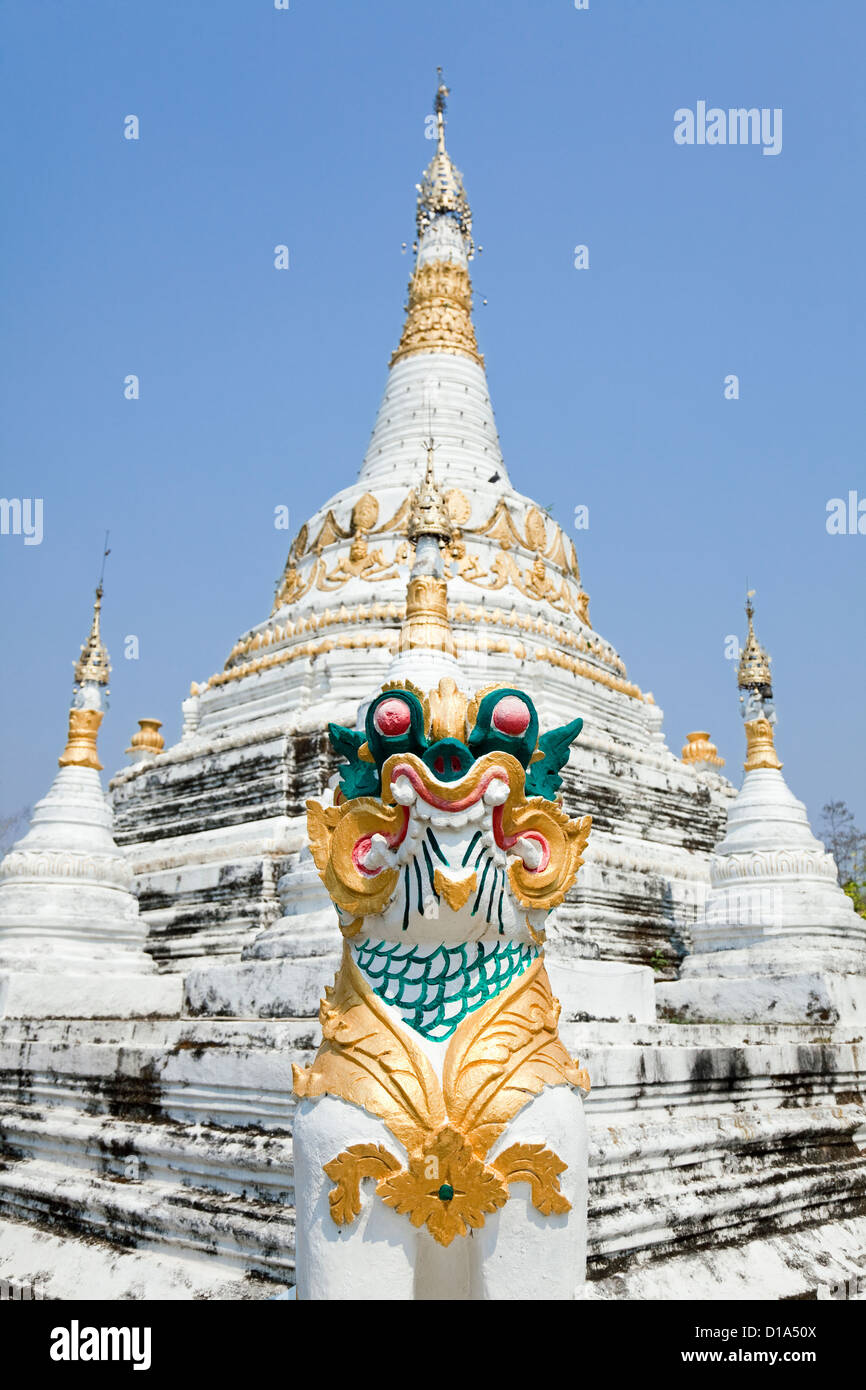 Große weiße Stupa, Wat Luang, Pai, Mae Hong Son Provinz, Thailand Stockfoto