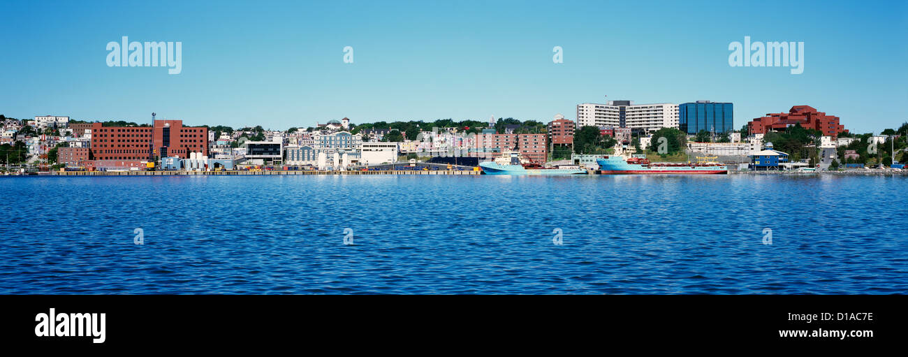 St. John's, Neufundland und Labrador, Kanada - mit Blick auf Stadt, Innenstadt, und Hafen - Panorama-Blick Stockfoto