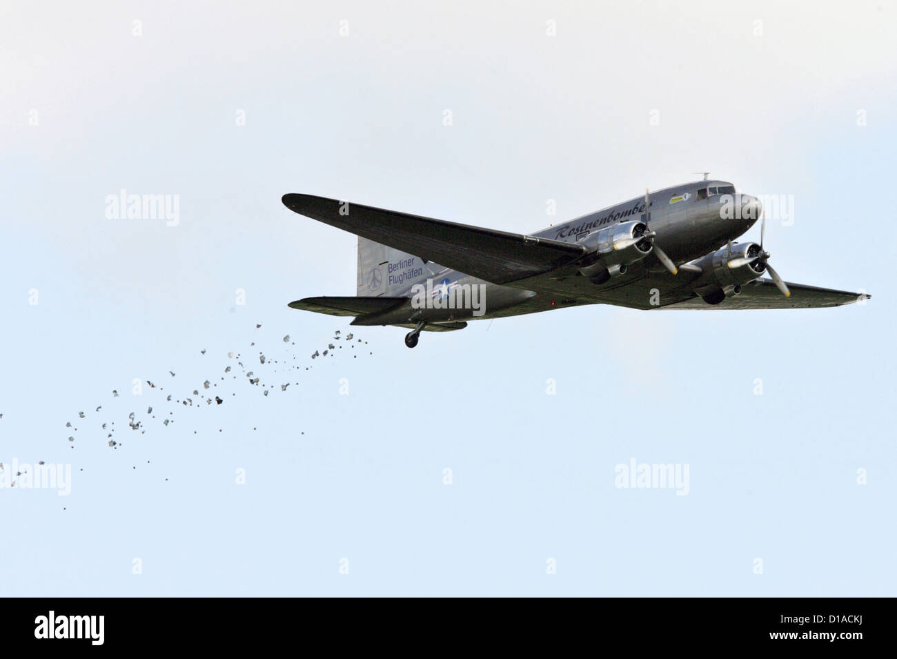 airdrop-und-airlift-fotos-und-bildmaterial-in-hoher-aufl-sung-alamy