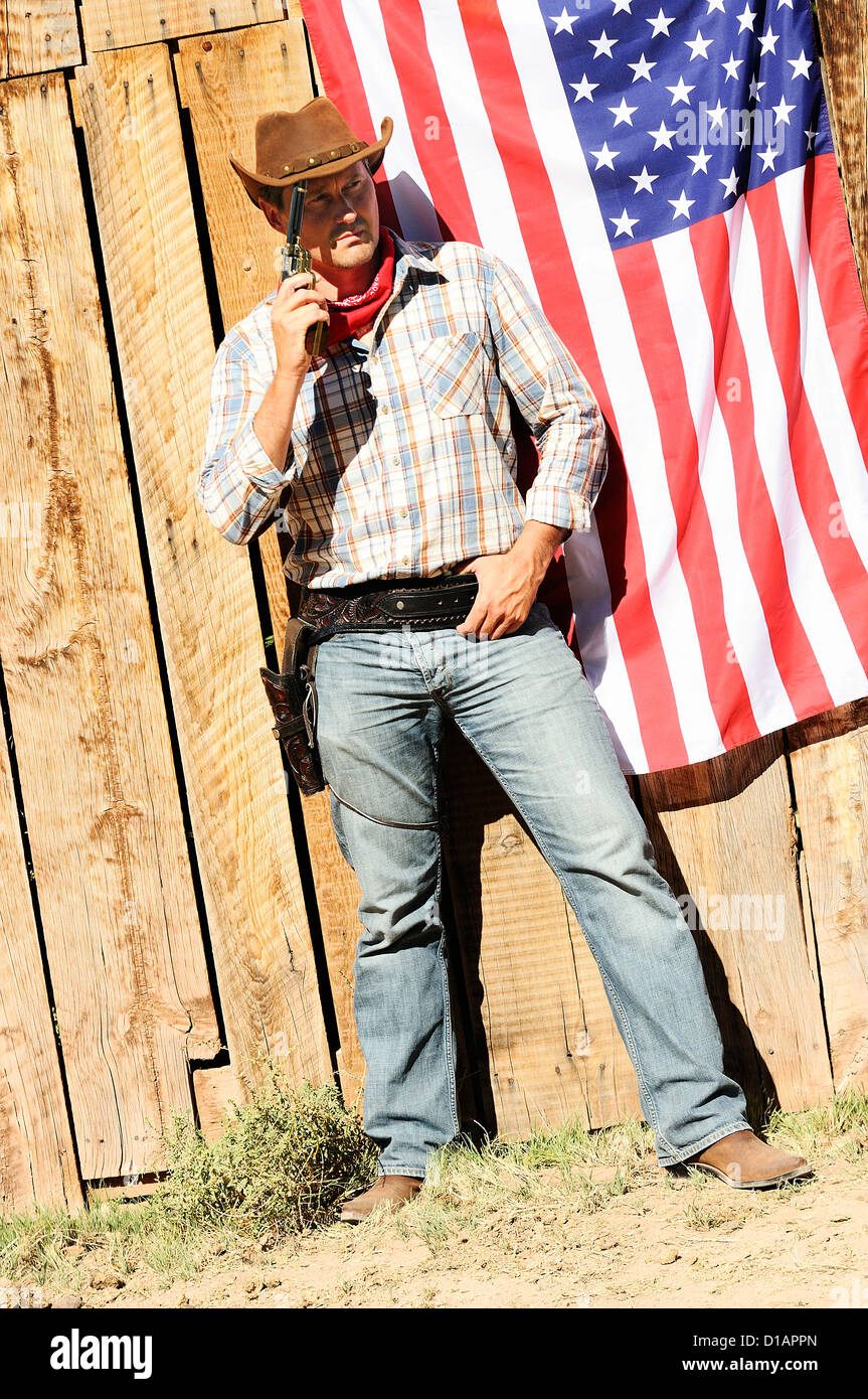 Süd-WEST - ein Cowboy braucht Zeit um sich auszuruhen und zu reflektieren. Stockfoto