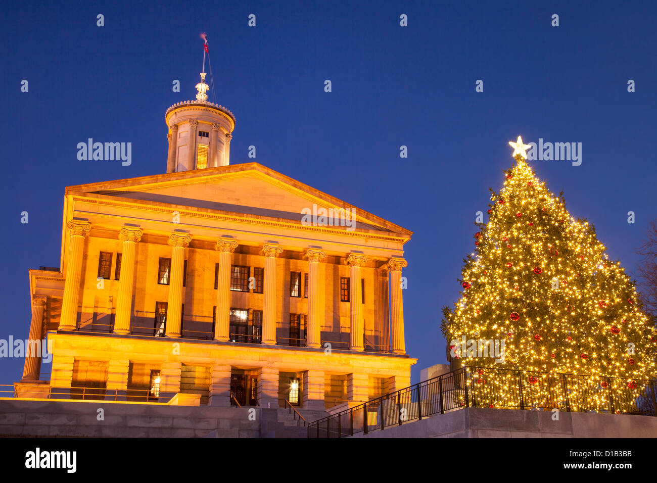 Weihnachtsbaum am Tennessee Capitol Nashville, Tennessee USA Stockfoto