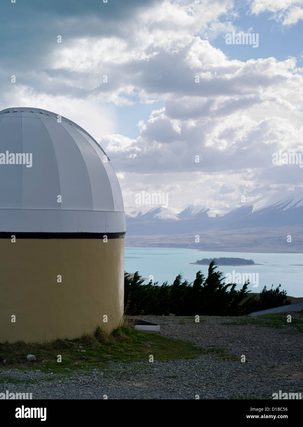 Blick auf den Mt. John Observatorium betrieben von der University of Canterbury, in der Nähe von Lake Tekapo, Neuseeland. Stockfoto