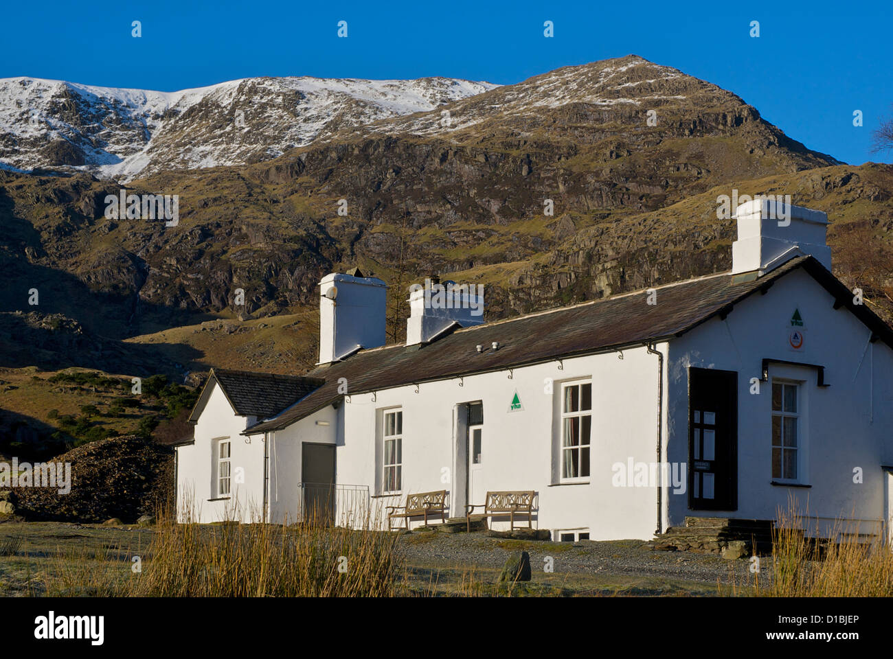 Jugendherberge am Coniston Coppermines und Coniston Greis, in der Nähe von Coniston, Nationalpark Lake District, Cumbria, England UK Stockfoto