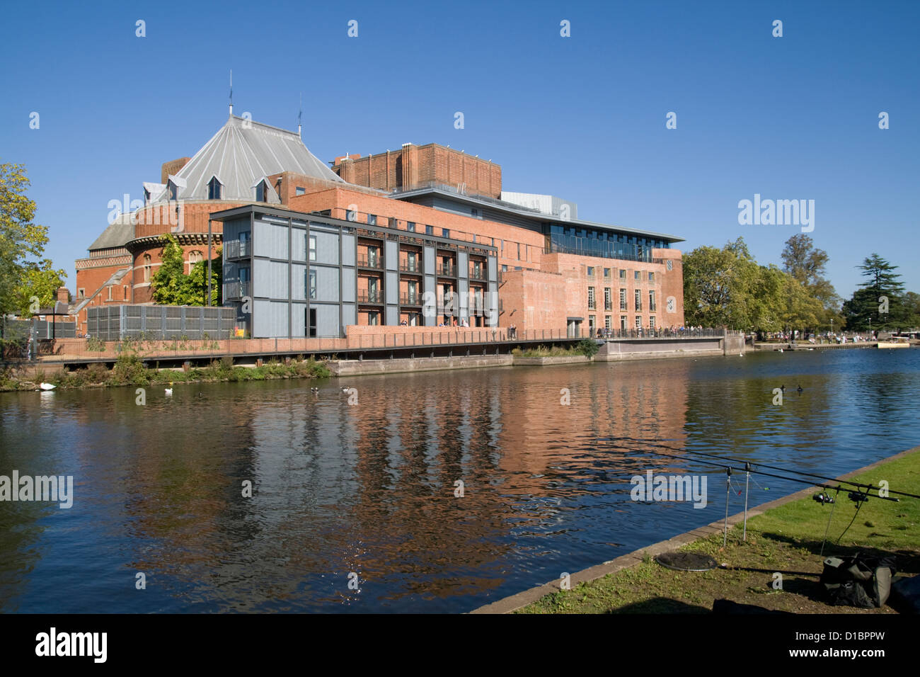 RSC-Theater vom Fluss Stratford-upon-Avon Warwickshire England UK Stockfoto