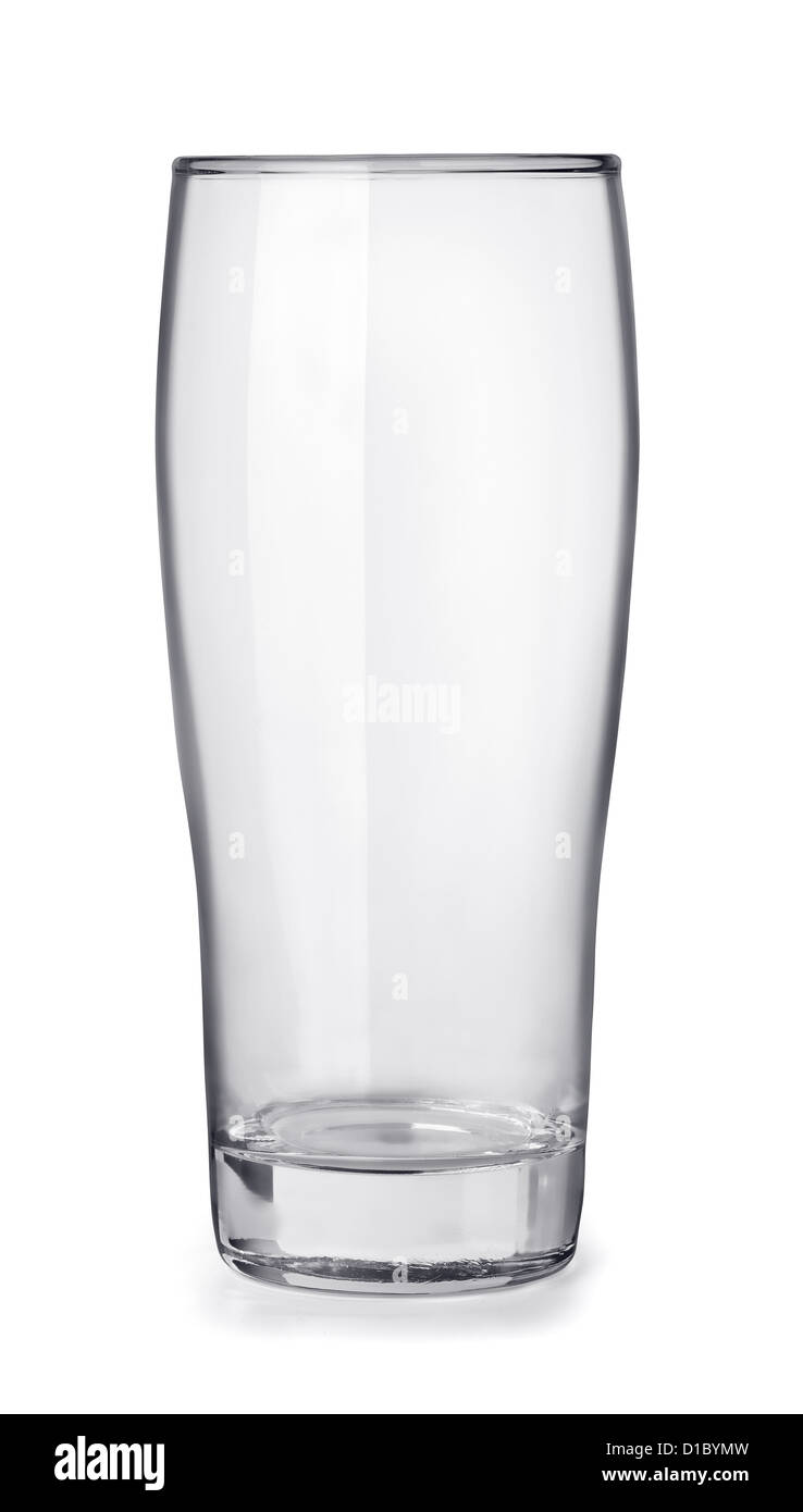 Leeres Bierglas isoliert auf weiss Stockfoto