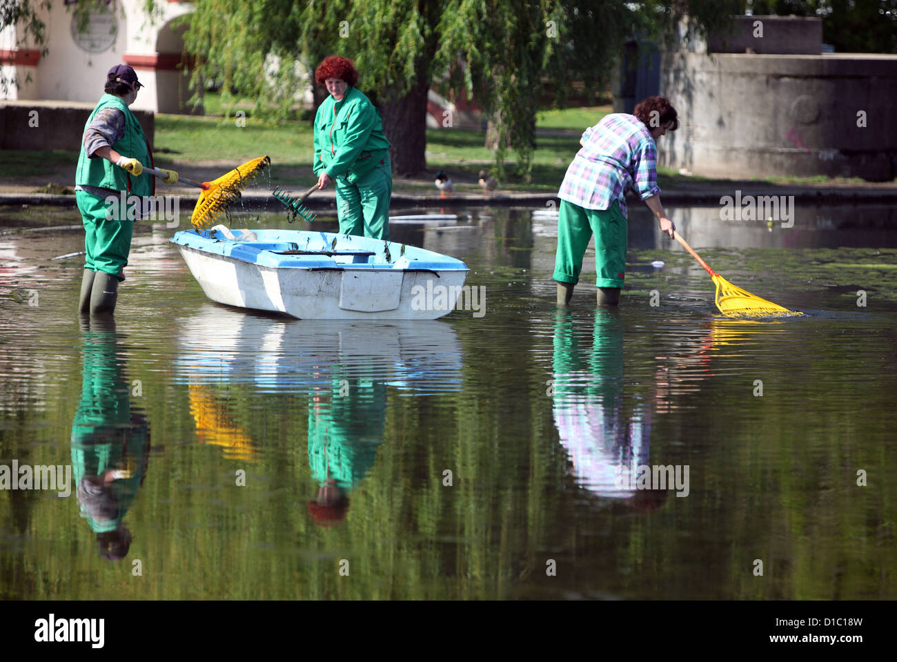 Budapest, Ungarn, ist ein Teich algenfrei Stockfoto