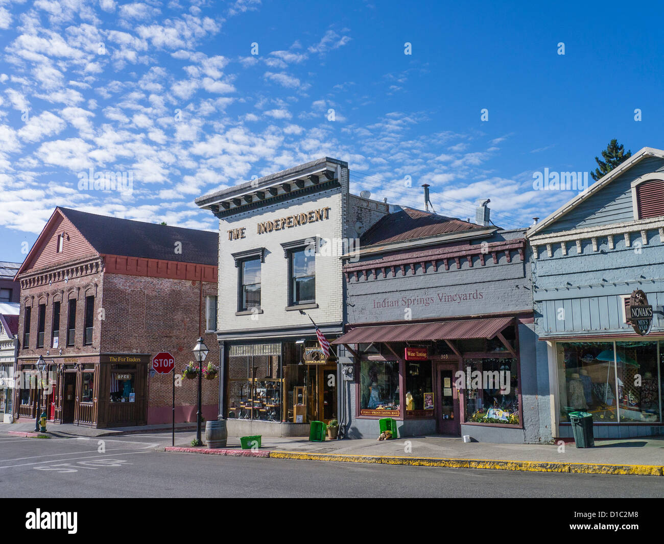 Gebäude auf der Broad Street, Nevada City, Kalifornien, USA. Stockfoto