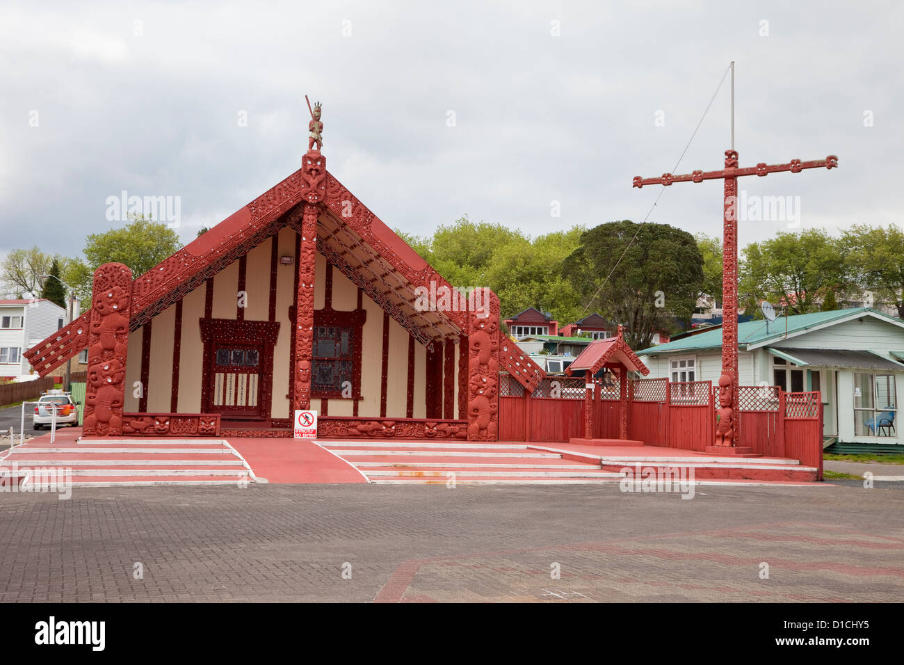 Maori Marae (Versammlungshaus), Ohinemutu Dorf, Rotorua, Nordinsel, Neuseeland. Stockfoto