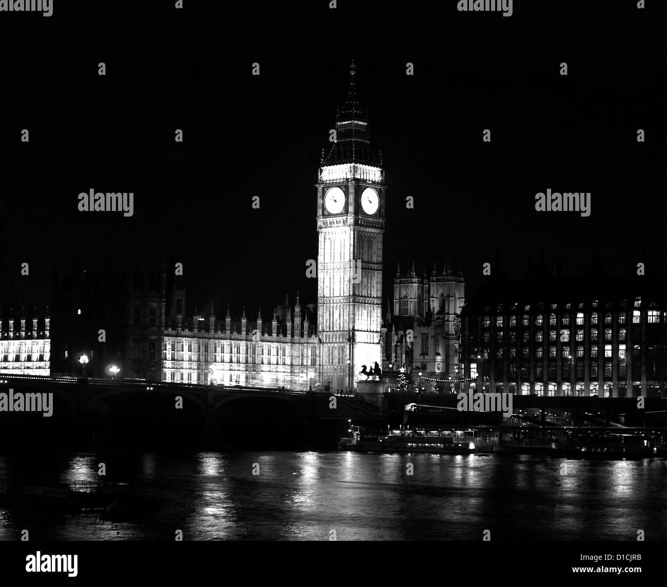 Blick auf die Themse, Big Ben Clock Tower und der Palace of Westminster (Houses of Parliament), UNESCO-Weltkulturerbe. Stockfoto