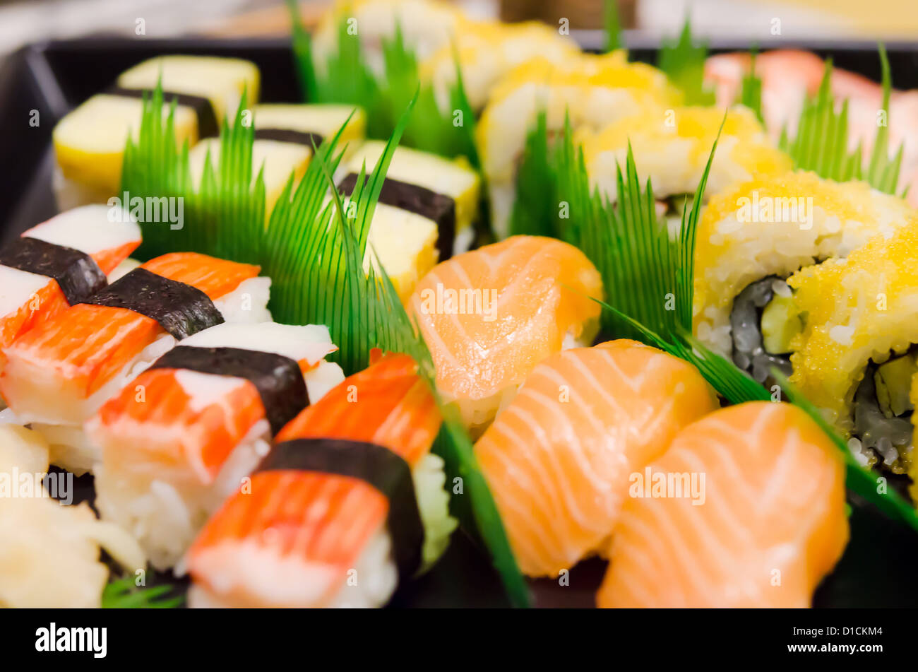japanischen Stil Küche Café Sushi auf Platte, Stockfoto