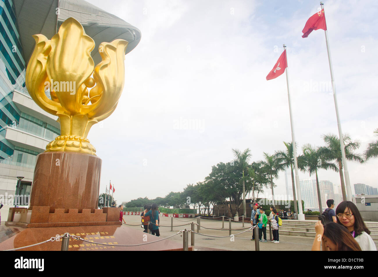 Die Golden Bauhinia Square in Wan Chai von Hong Kong. Stockfoto