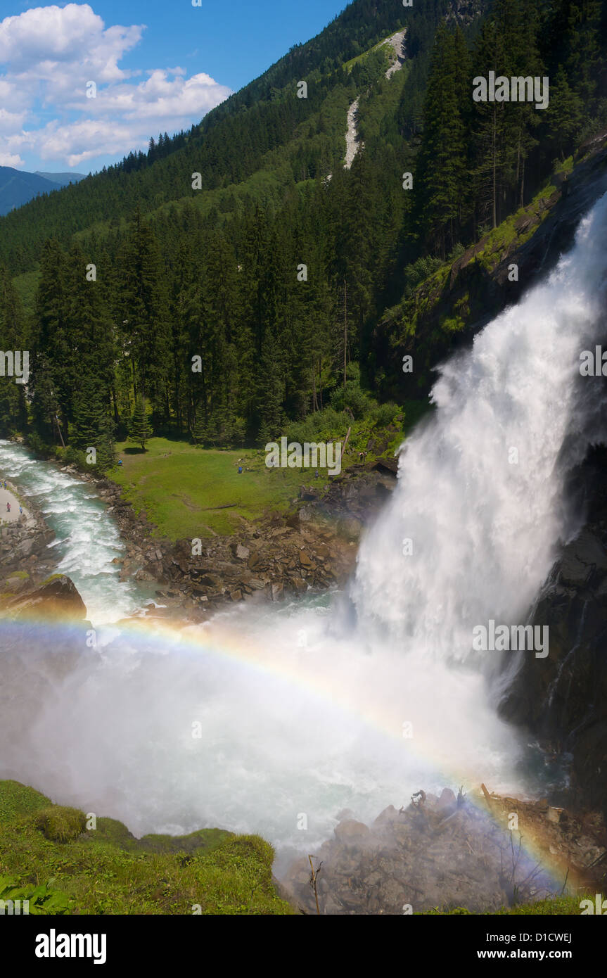 Regenbogen über Krimmler Wasserfälle Stockfoto