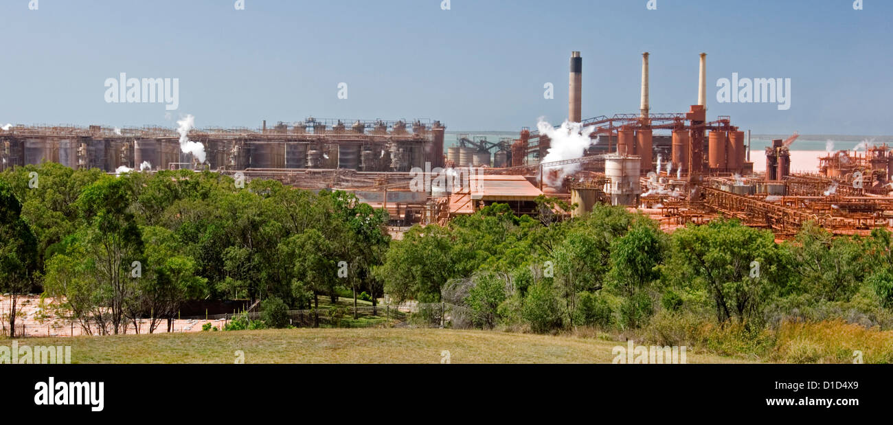 Aluminium / Aluminium Schmelzer Industriekomplex an der Küste der Stadt Gladstone Queensland Australia Stockfoto