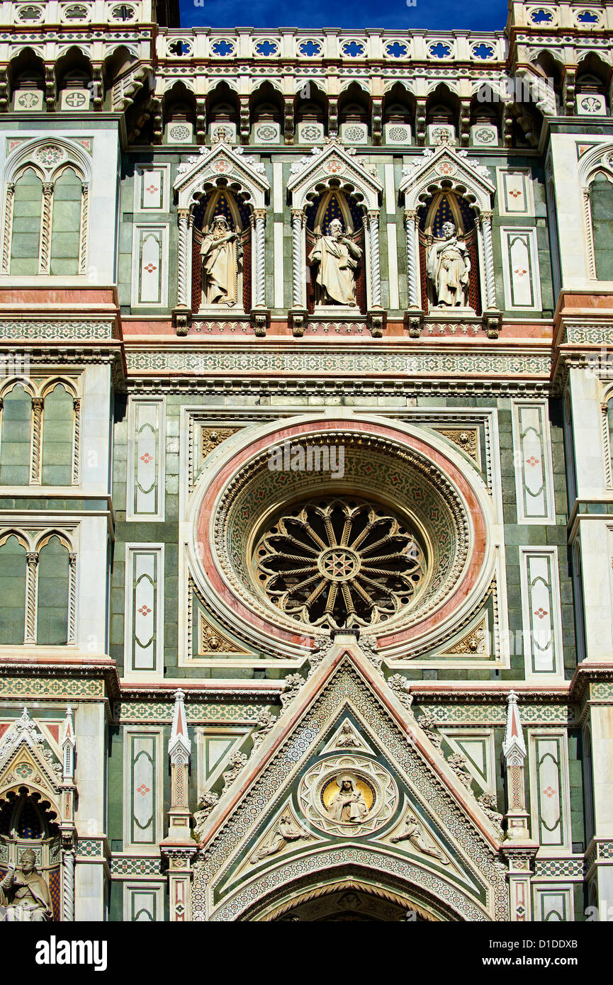 Fassade des der Gotik-Renaissance-Dom von Florenz, Basilika der Heiligen Maria der Blume; Firenza Stockfoto