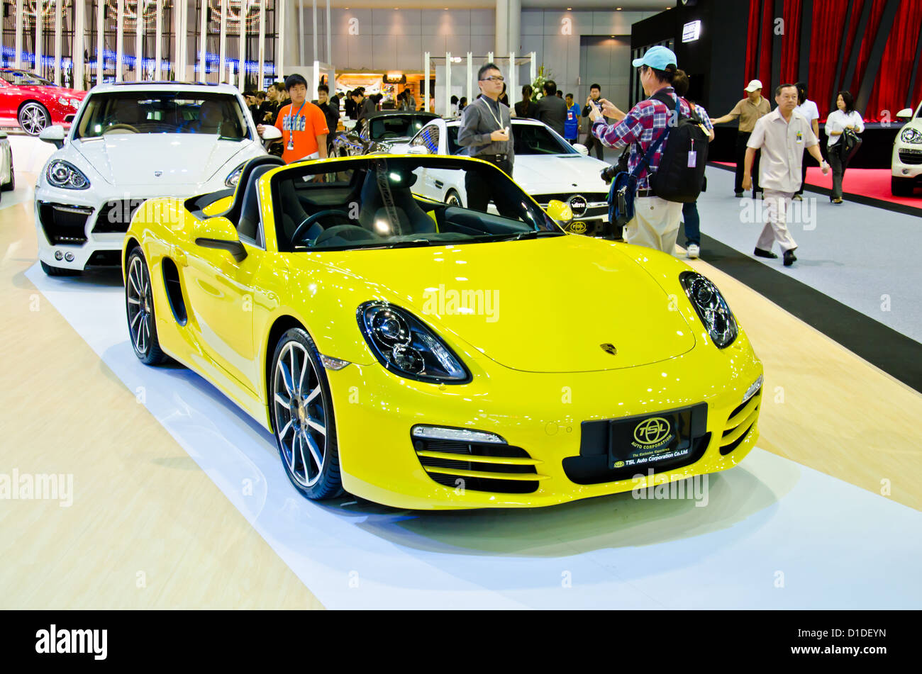 Das Ferrari-Auto auf dem Display an der 29. Thailand International Motor Expo am 28. November 2012 in Nonthaburi, Thailand. Stockfoto