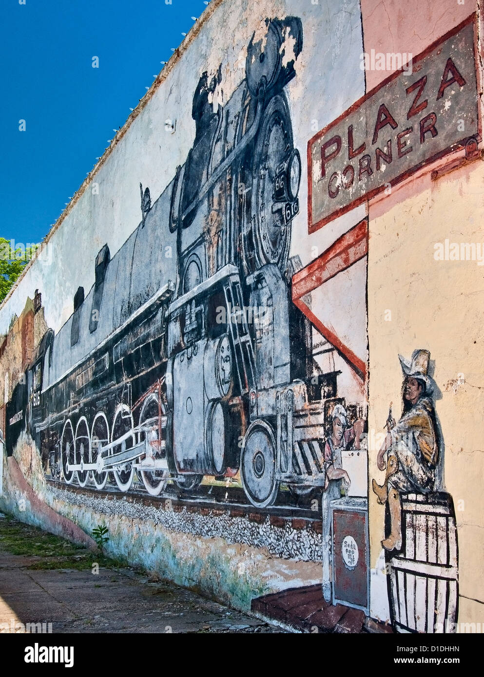 Lokomotive Wandbild an der Market Street in Baird, Panhandle Plains Region, Texas, USA Stockfoto