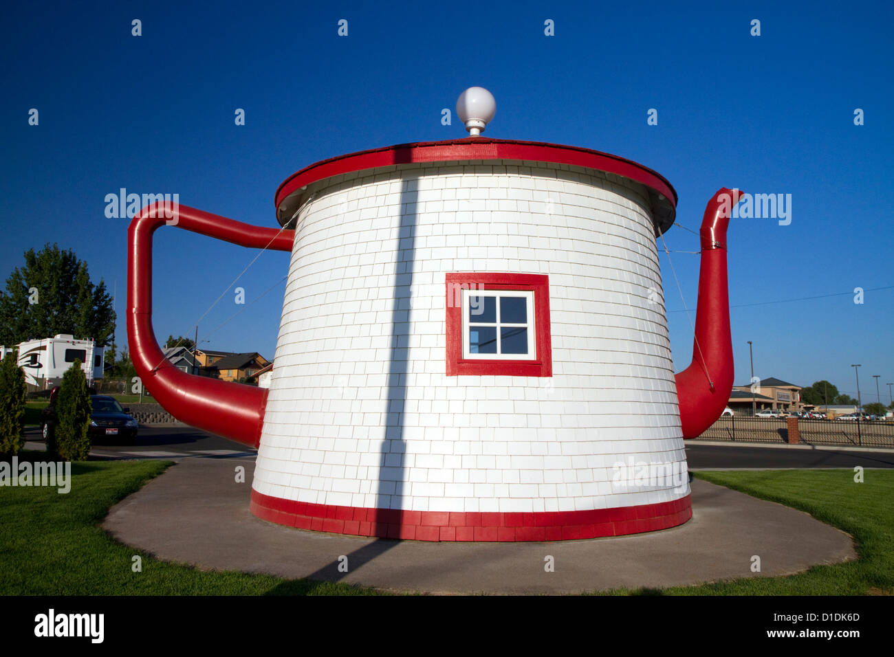 Teapot-Dome-Service-Station am Straßenrand Attraktion an Zilla, Washington, USA Stockfoto