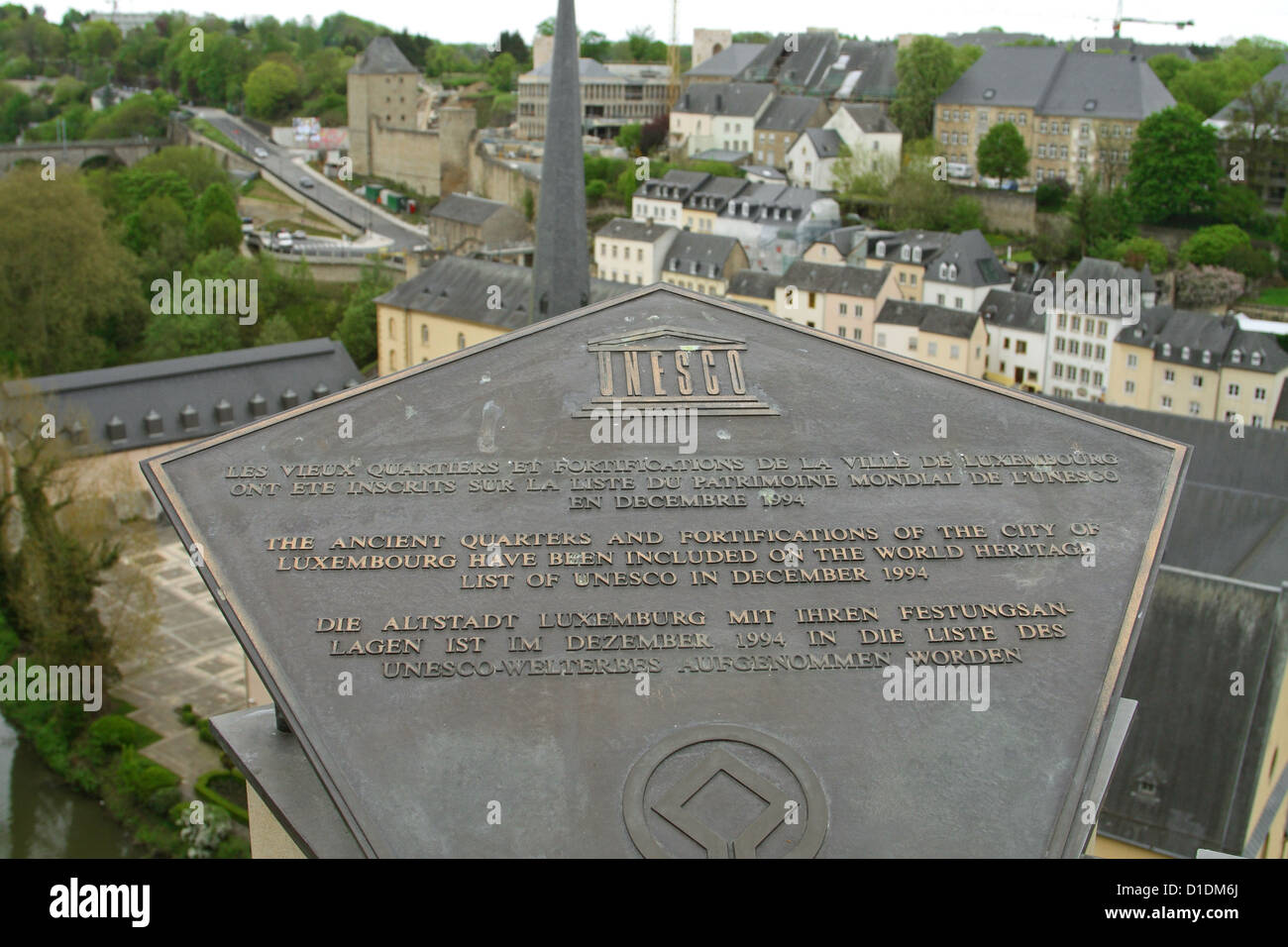 Blick auf die zum UNESCO-Weltkulturerbe gehörende Altstadt von Luxemburg, von den Casemates du Bock Stockfoto