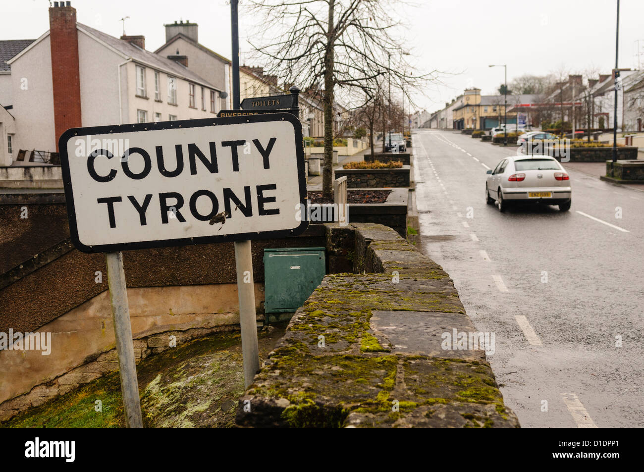 Roadsign an der Grenze der Grafschaft Tyrone Stockfoto