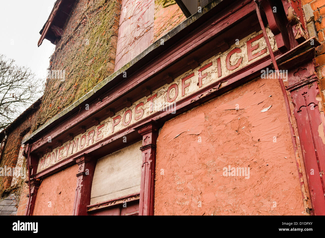 Moneymore Postamt in einem Zustand der Ruine. Stockfoto