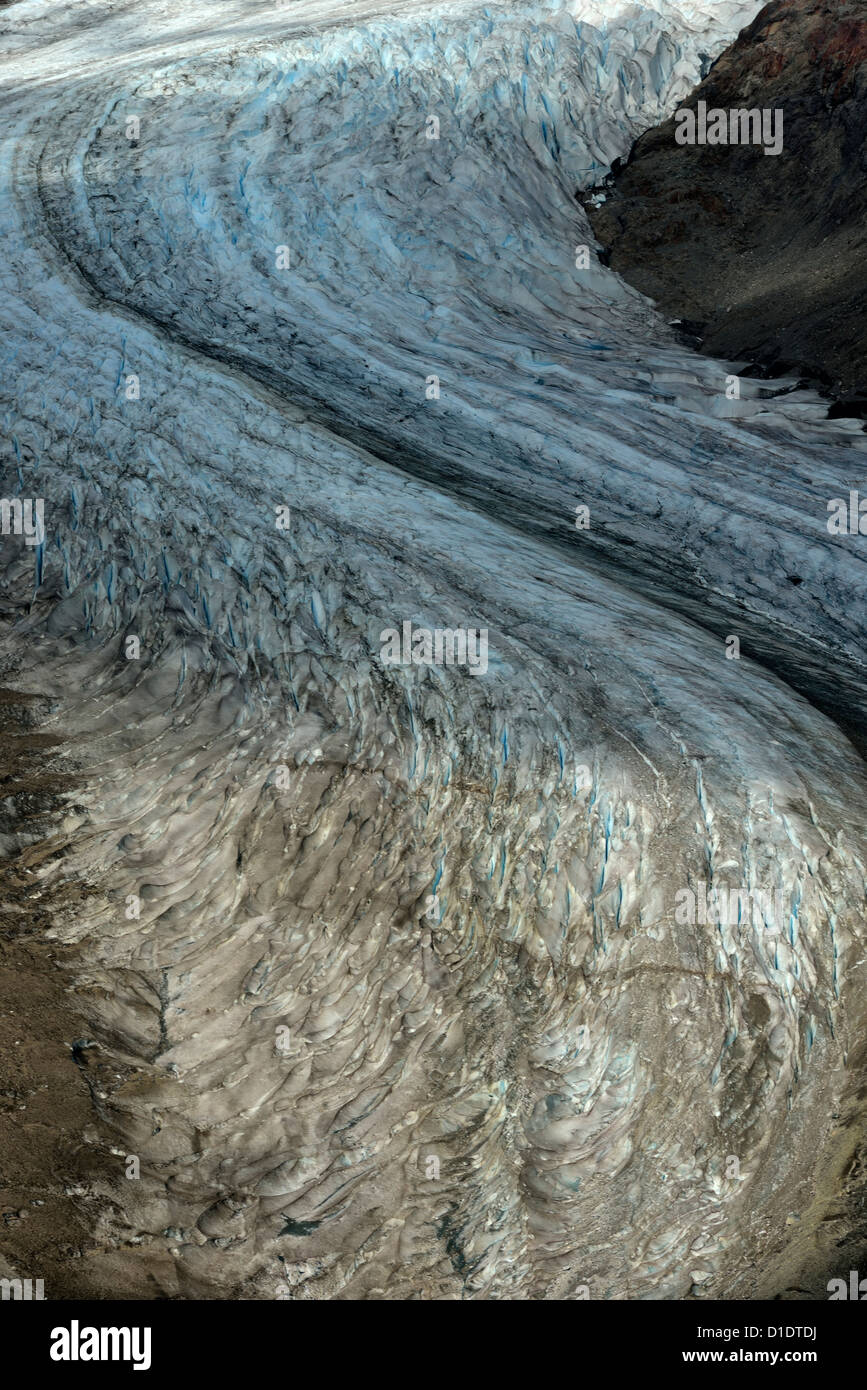 Eine Nahaufnahme Landschaftsbild geschwungenen Süd-West-Arm des Lachs-Gletscher im Norden von British Columbia. Stockfoto