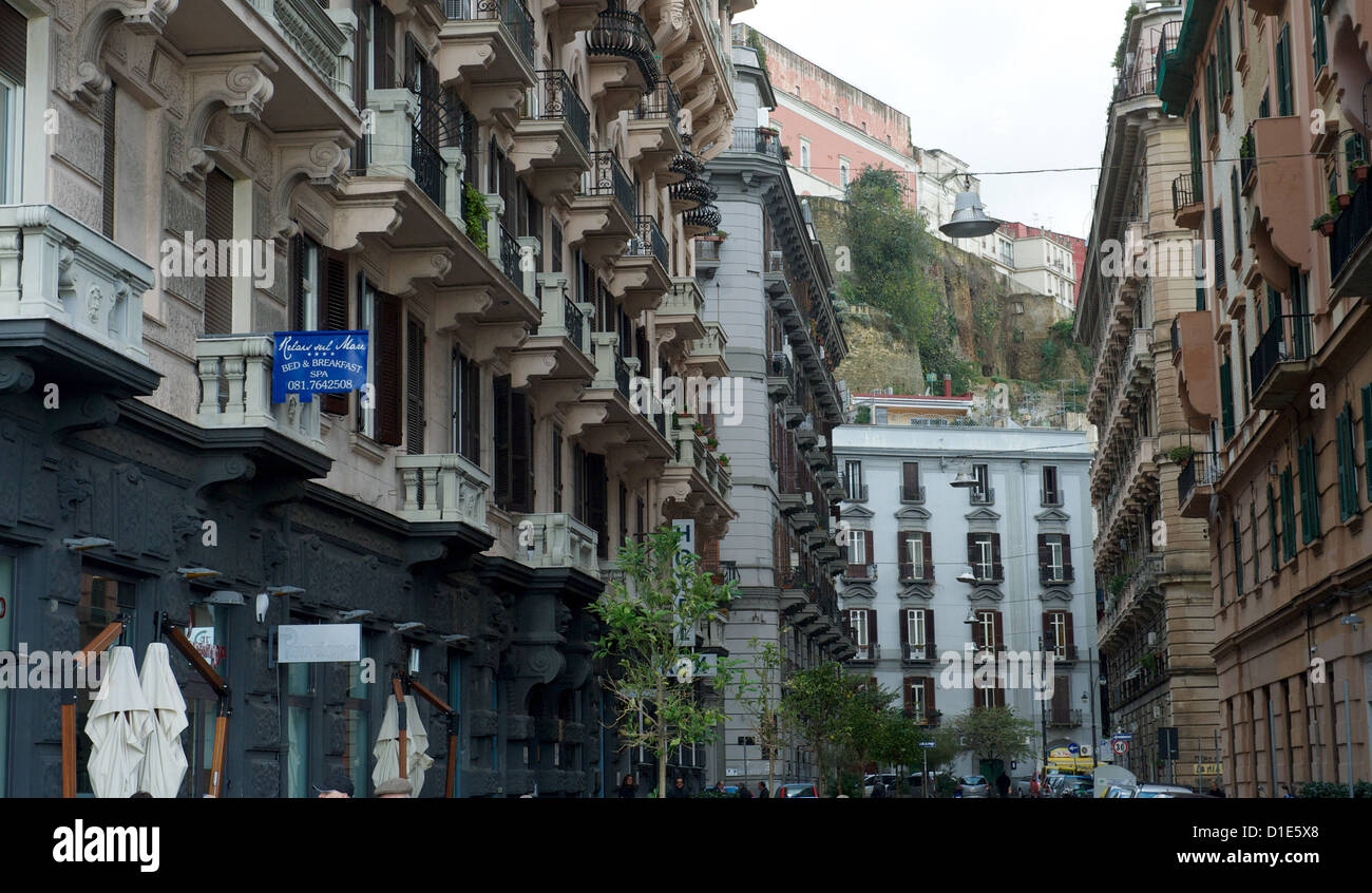 Die alte Stadt von Neapel ist in Neapel, Italien, 1. Dezember 2012 abgebildet. Foto: Peter Endig Stockfoto