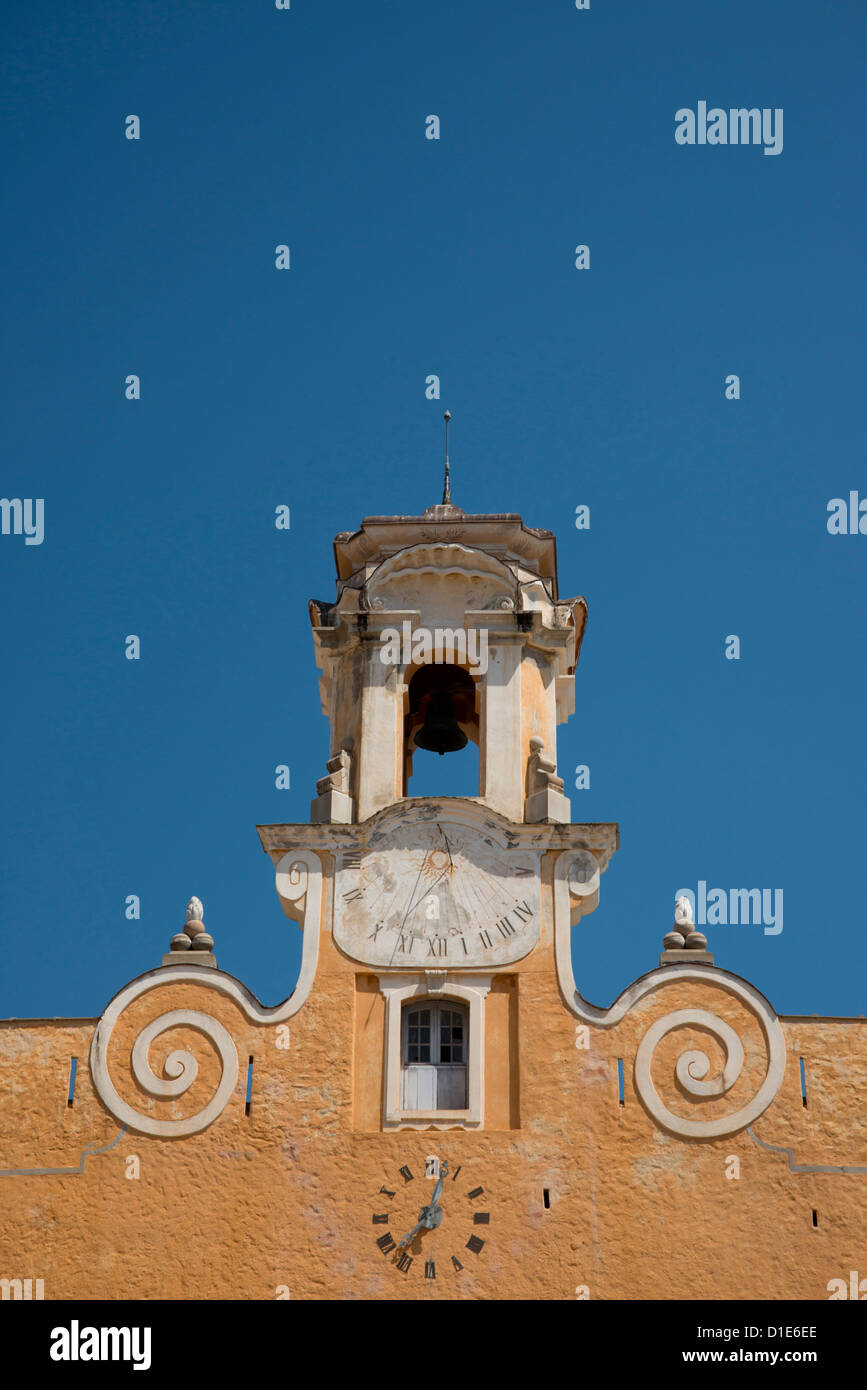 Eine alte Glockenturm im Abschnitt "Terra Nova" von Bastia auf Korsika, Frankreich, Nordeuropa Stockfoto