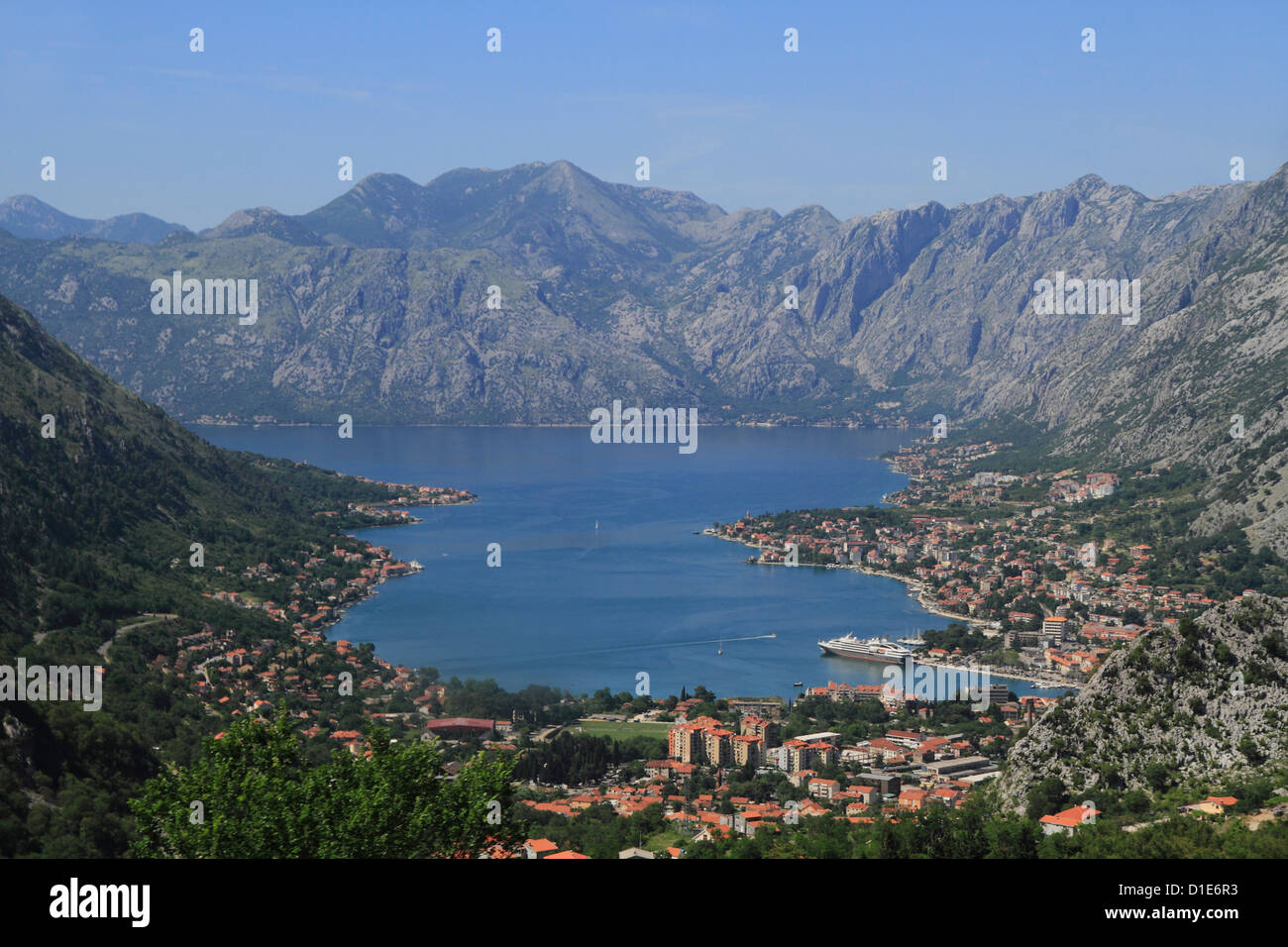 Kotor und Bucht von Kotor, UNESCO World Heritage Site, Montenegro, Europa Stockfoto