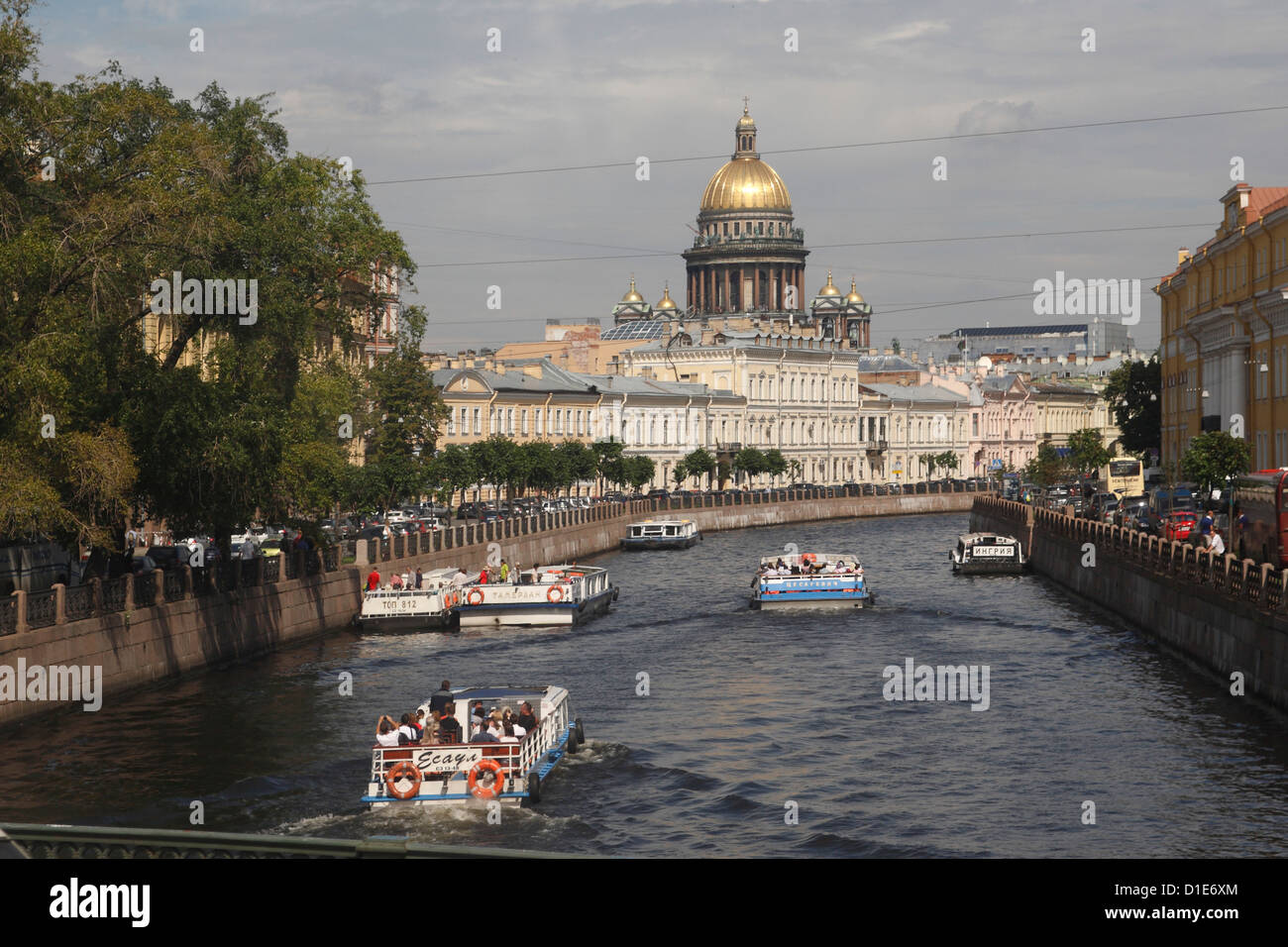 Kuppel der St. Isaaks Kathedrale und Kanal, St. Petersburg, Russland, Europa Stockfoto