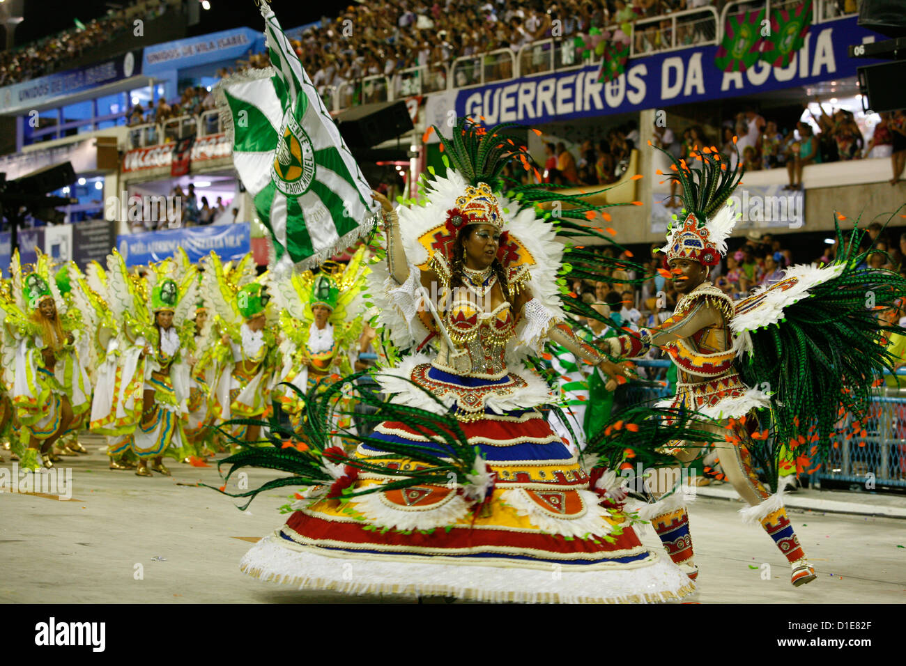 Karnevalsumzug in die Sambodrome, Rio De Janeiro, Brasilien, Südamerika Stockfoto