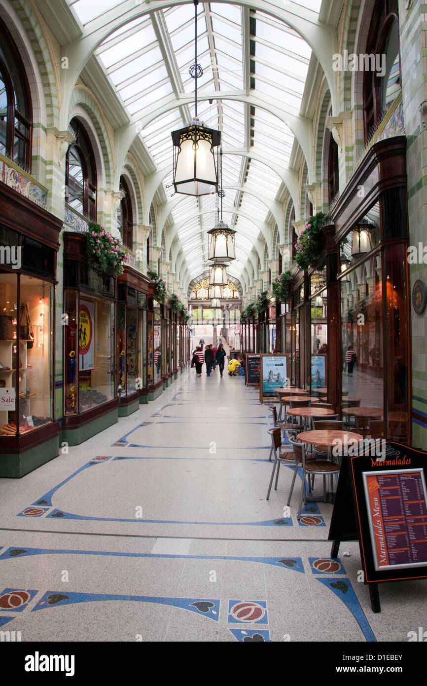 Royal Arcade, Norwich, Norfolk, England, Vereinigtes Königreich, Europa Stockfoto