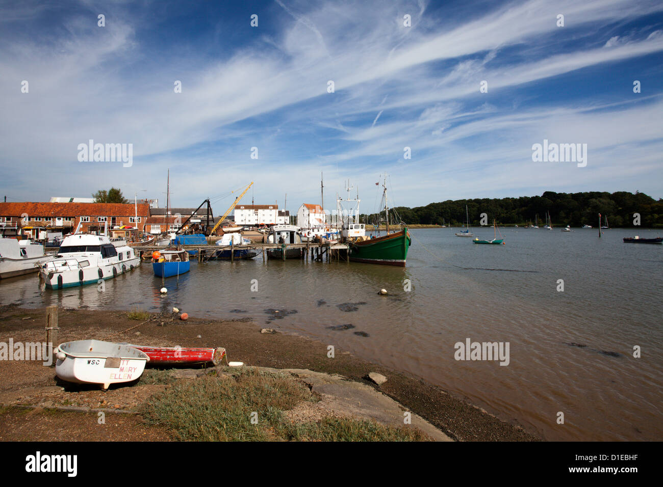 Boote in Woodbridge Riverside, Woodbridge, Suffolk, England, Vereinigtes Königreich, Europa Stockfoto