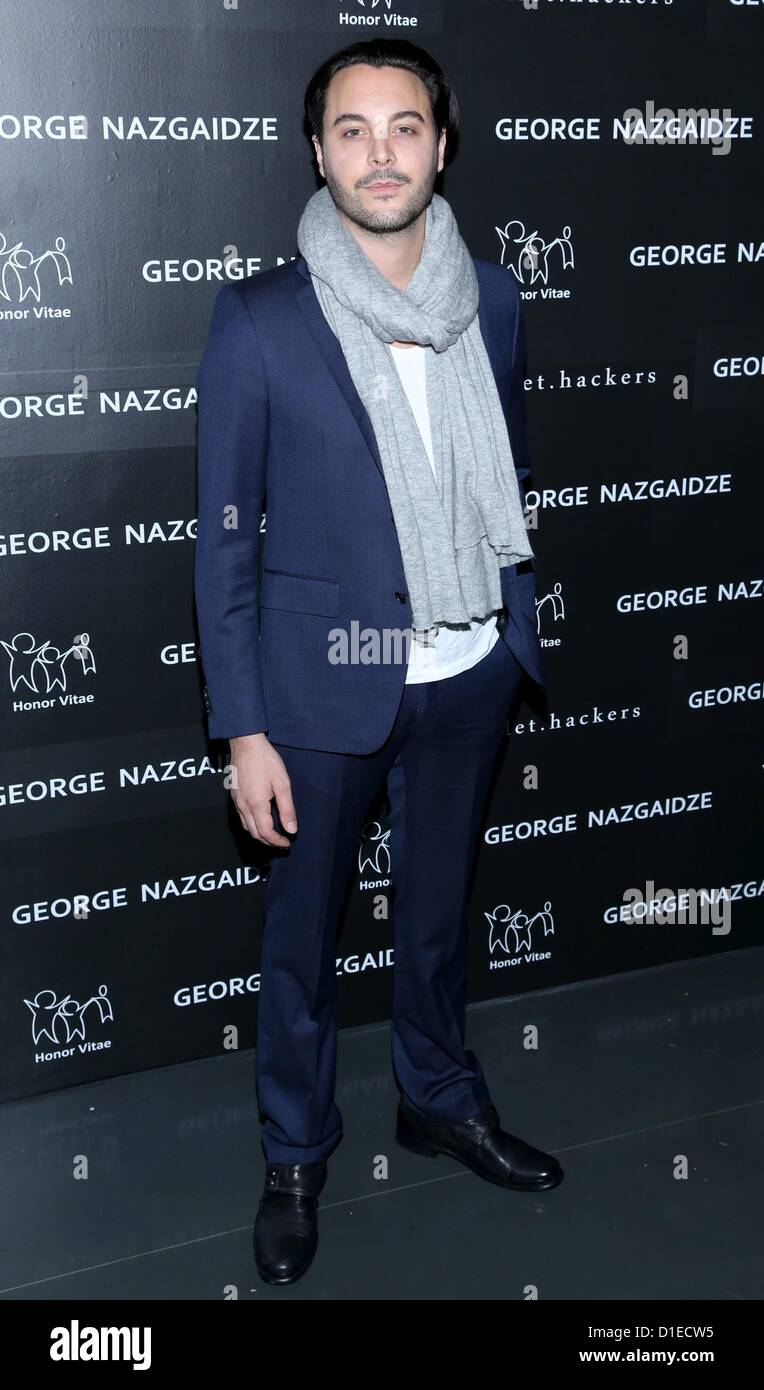 New York, USA. 17. Dezember 2012. Jack Huston im Ankunftsbereich für Charity trifft Urlaub Feier zu Ehren der Modewelt Kinder, Affirmation Arts, New York, NY 17. Dezember 2012. Foto von: Andres Otero/Everett Collection / Alamy Live News Stockfoto