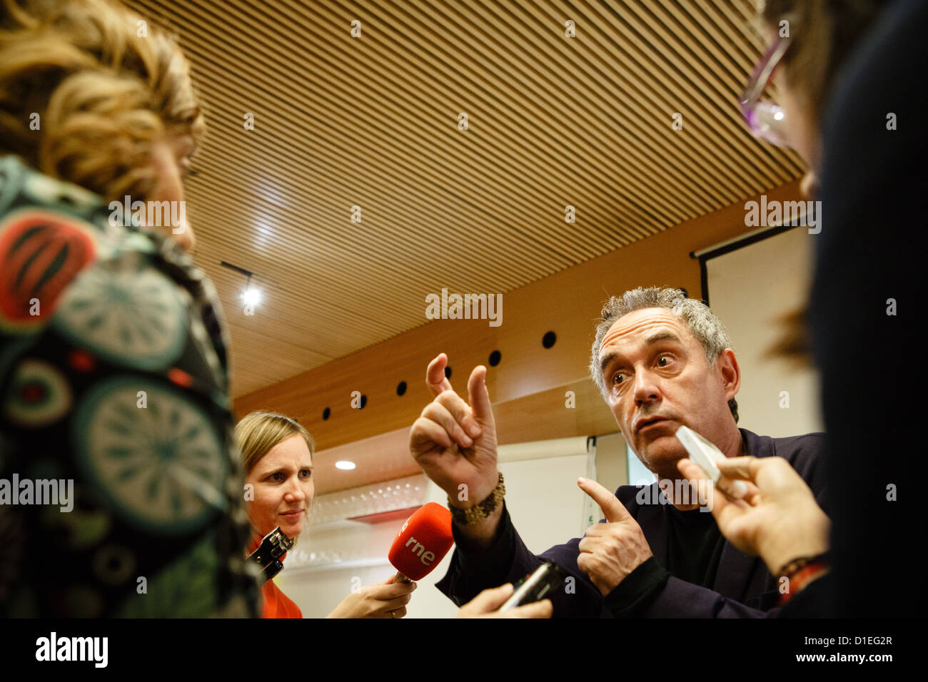 14.12.12 gibt Koch Ferran Adria Pressekonferenz im Tondeluna Restaurant, Logroño, La Rioja, Spanien. Stockfoto