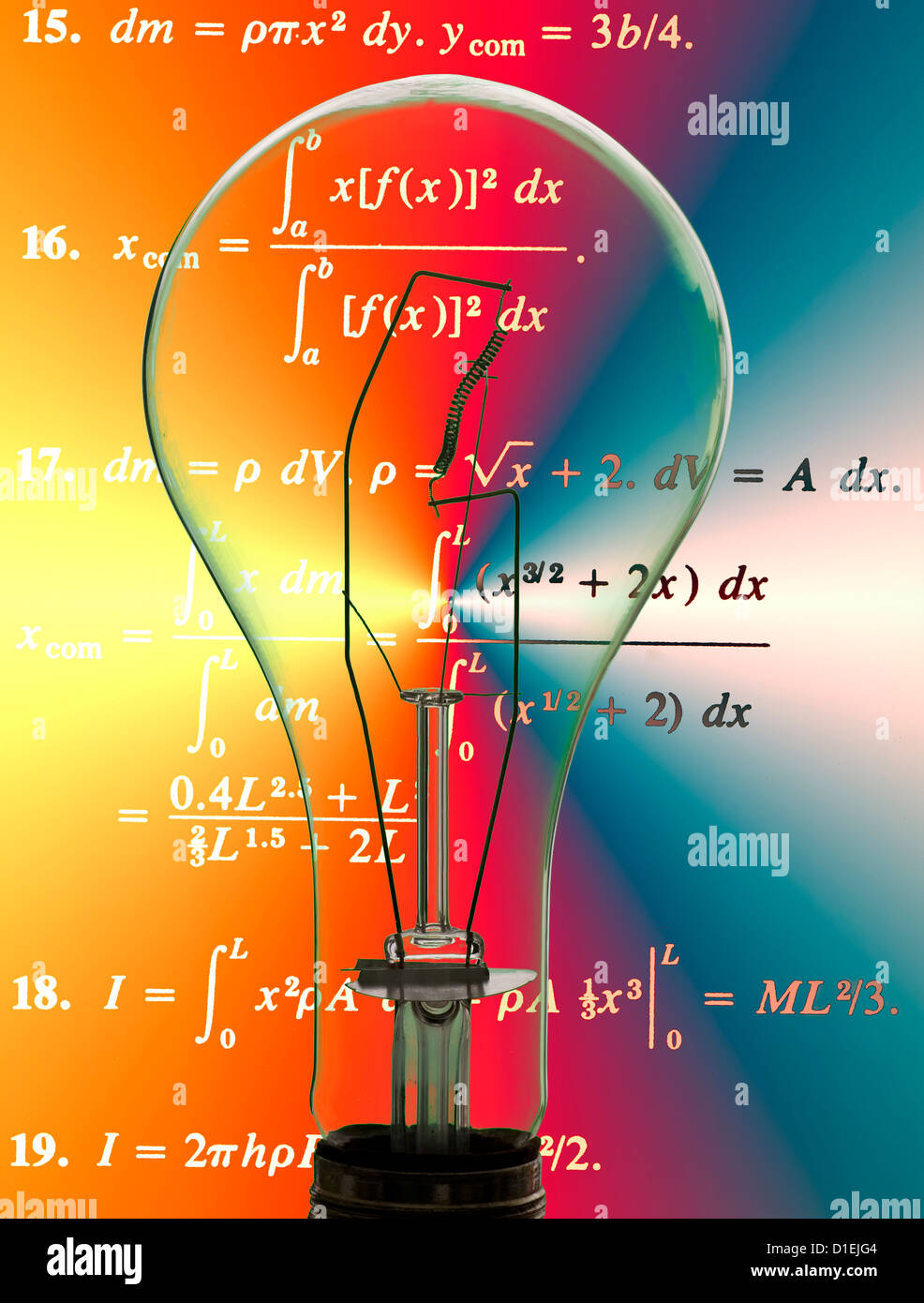 konzeptuelle Ansicht Glühbirne abstrakte mathematische Symbole Hintergrund Stockfoto