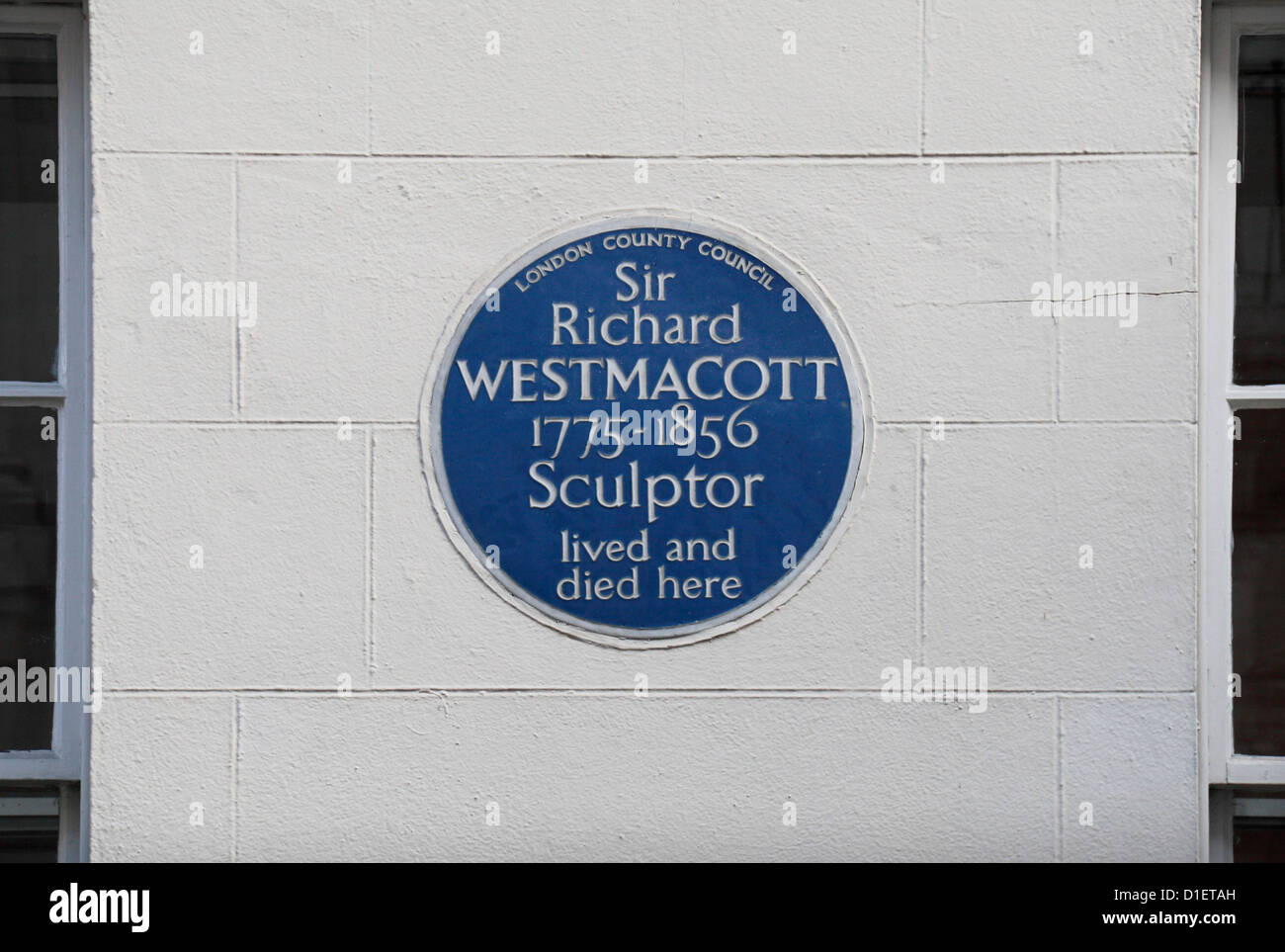 Blaue Plakette für Sir Richard Westmacott, Bildhauer, auf 14 South Audley Street in Mayfair, London, UK. Stockfoto