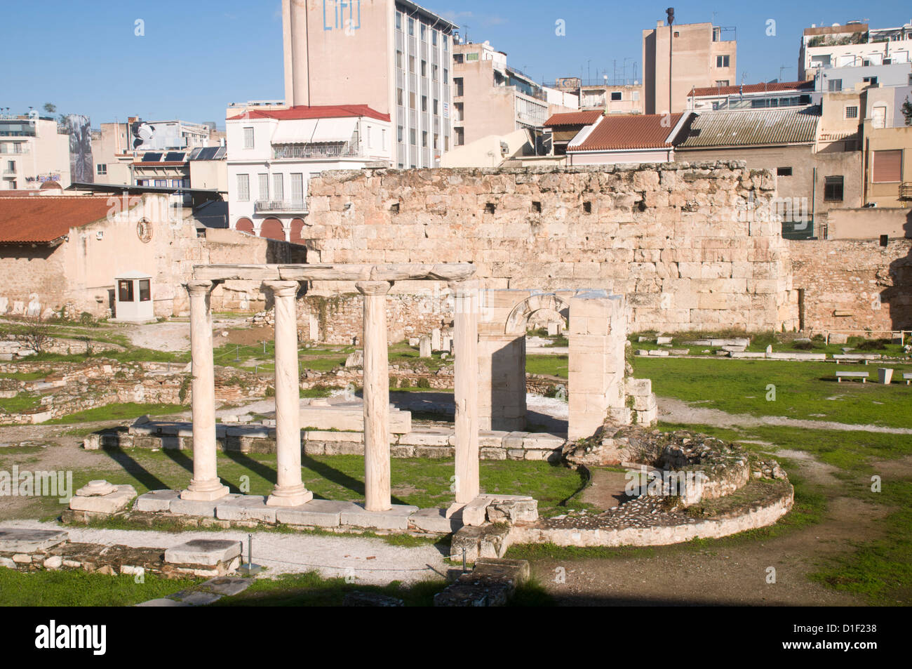 Ruinen der Bibliothek des Hadrian in Monastiraki-Platz, Athen, Griechenland Stockfoto