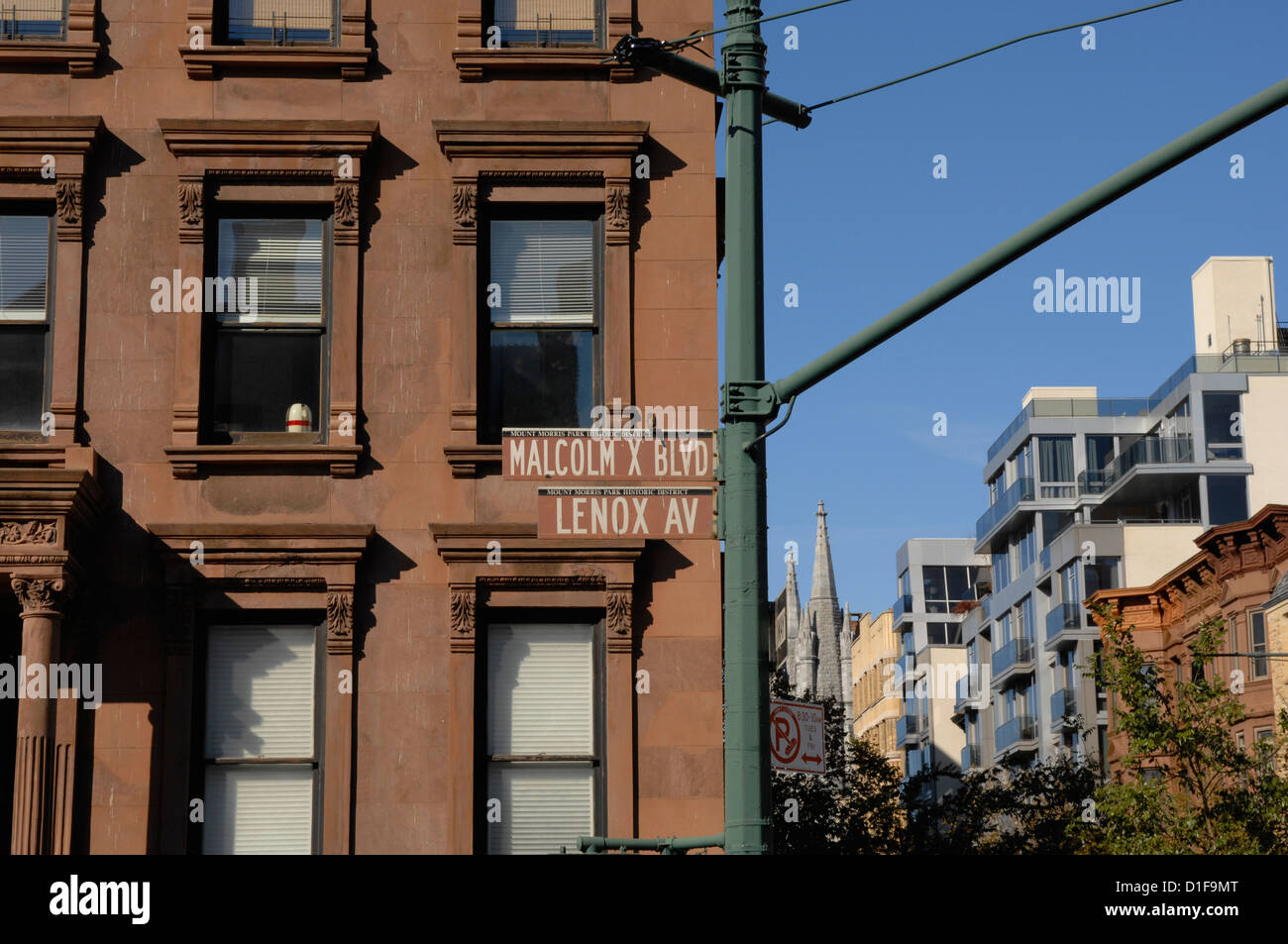 Malmom X Boulevard und Lenox Avenue, Harlem, Manhattan, New York City, USA Stockfoto