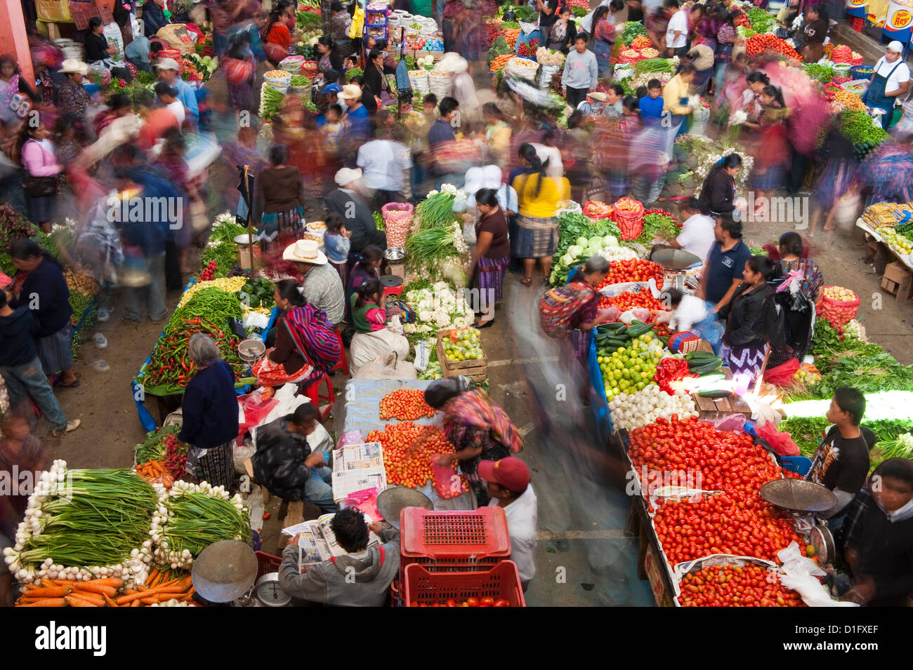 Indoor produzieren Markt, Chichicastenango, Guatemala, Mittelamerika Stockfoto