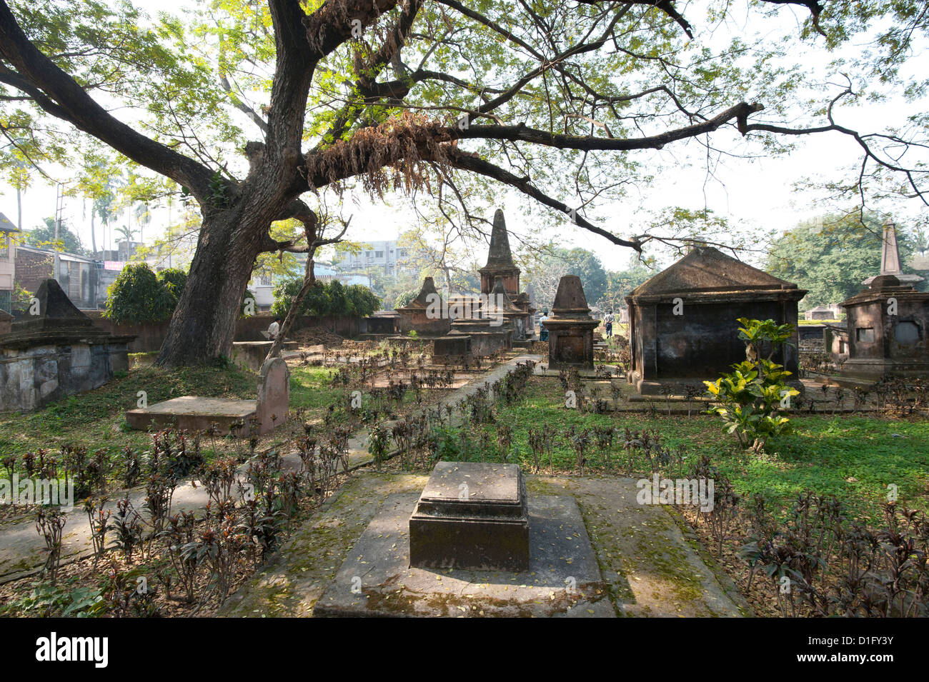 Der 250 Jahre alte niederländische Friedhof am Chinsurah, geführt von der Archaeological Survey of India, in der Nähe von Hugli, West Bengalen, Indien, Asien Stockfoto