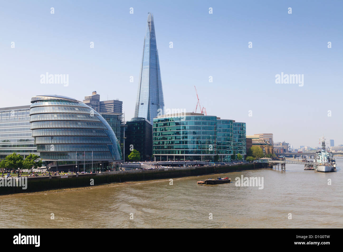 South Bank mit Rathaus, Shard London Bridge und More London Gebäude, London, England, Vereinigtes Königreich, Europa Stockfoto