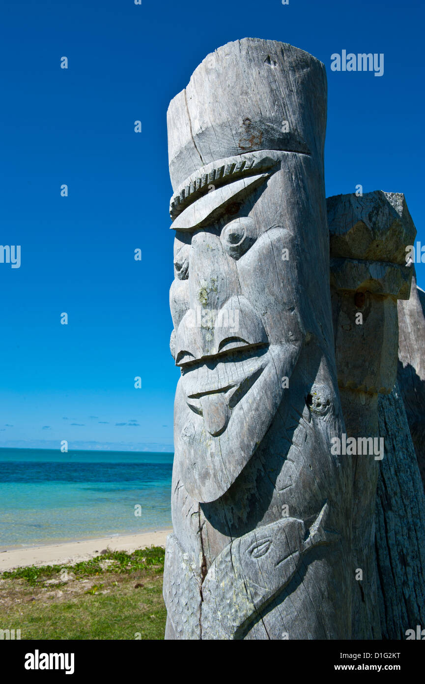 Traditionelle Holzschnitzereien an Ile des Pins, Neukaledonien, Melanesien, Südsee, Pazifik Stockfoto